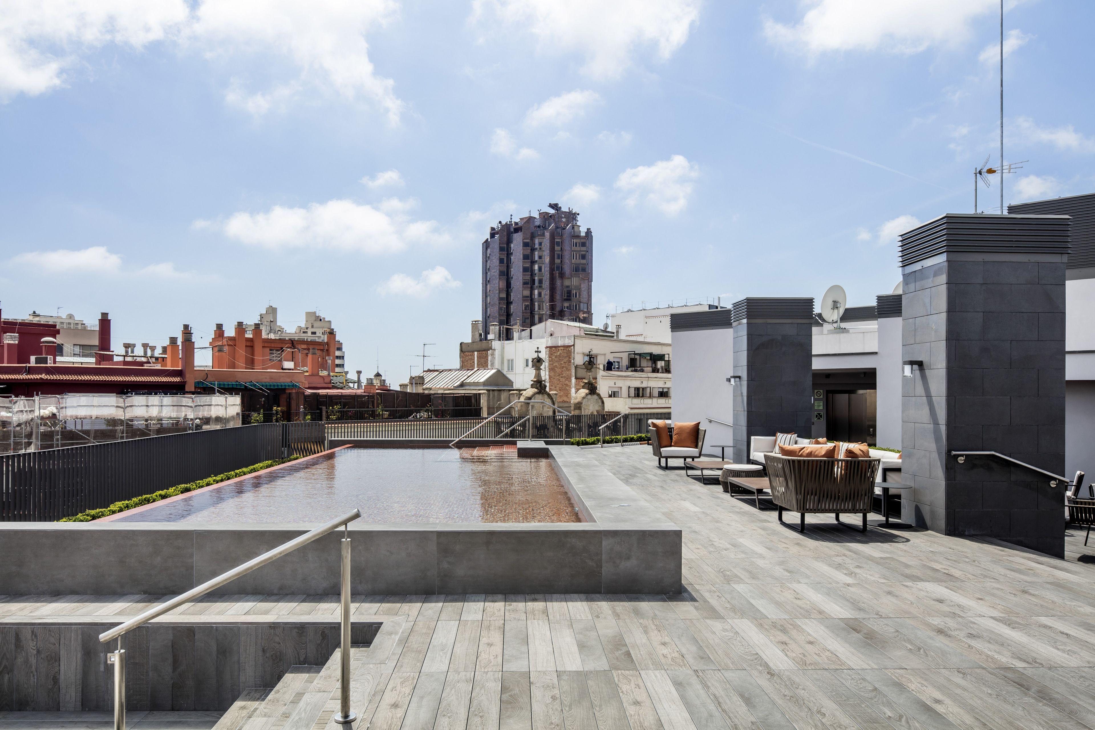 Midtown Apartments — Photos 2